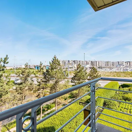 Appartement Castle With View *